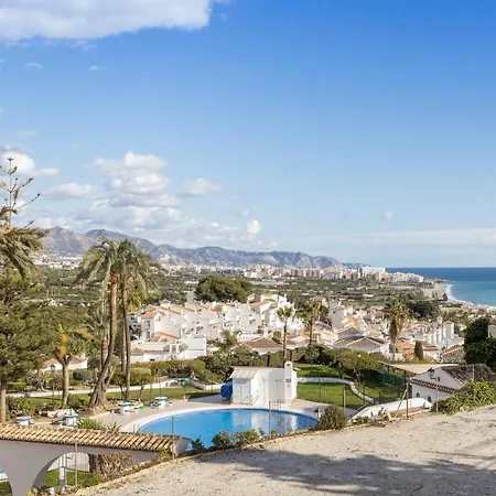 Villa Plaza Cadiz 4 Overlooking Playazo *