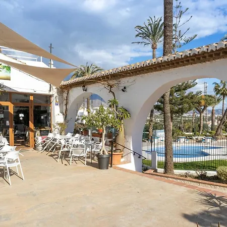 Villa Plaza Cadiz 4 Overlooking Playazo