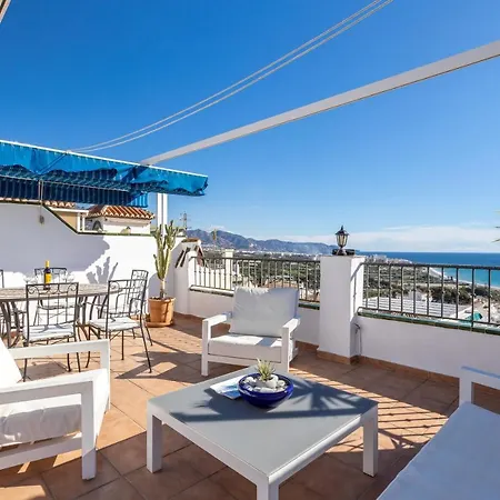 Villa Plaza Cadiz 4 Overlooking Playazo