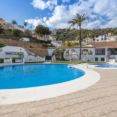 Plaza Cadiz 4 Overlooking Playazo Willa Nerja